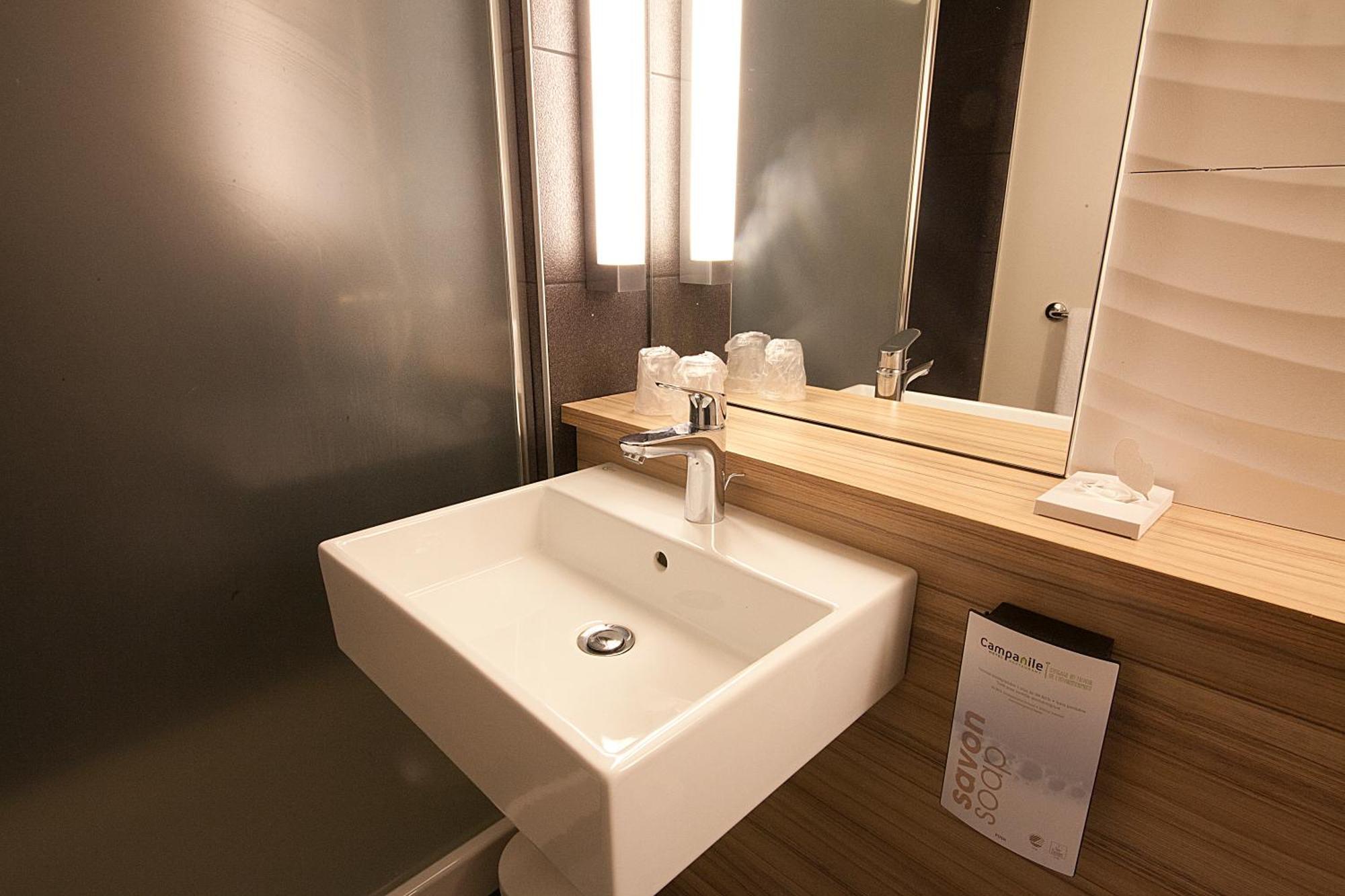 Campanile Clermont-Ferrand ~ Aubiere Otel Dış mekan fotoğraf
